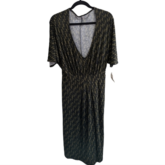 Liz Lange Maternity Olive & Black Geo Print Dress Size XXL NWT - Picture 1 of 4
